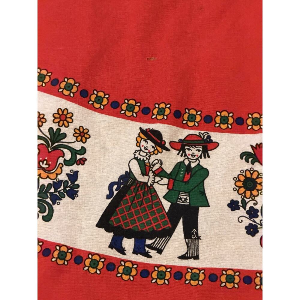 Vintage Austrian Folk Art Round Tablecloth 62” Red Floral DELLA TORRE 3757/20 - Picture 7 of 16